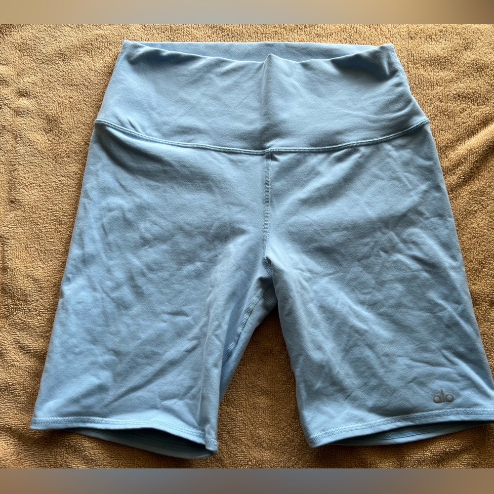 Alo shorts